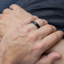 Bague Anneau Homme en Acier noir ILEX