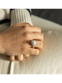 Bague Femme Acier avec Perle Ornée Zirconium