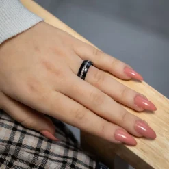 Bague Femme Couleur Noire Ornée Zirconium TILIA