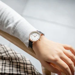 Belle Montre Femme Noir GIORGIO