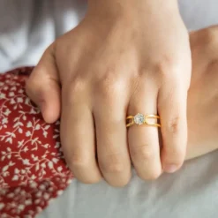 Coffret Bague Femme Originale Trois en Une Céramique Ornée Zirconium