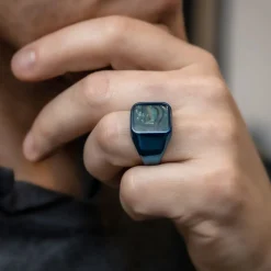 Coffret Chevalière Homme Acier Bleu MARBRA