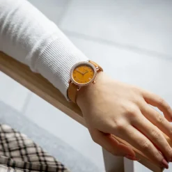 Délicate Montre Femme Camel GIORGIO