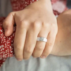 Jolie Coffret Bague Femme Céramique Ornée Zirconium