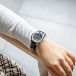 Magnifique Montre Femme Noir GIORGIO