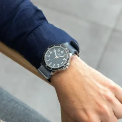 Magnifique Montre Homme Tissu Gris GIORGIO