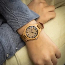 Montre Femme Couleur Marron Bois CHTIME
