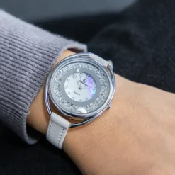 Somptueuse Montre Femme Couleur Blanc CHTIME