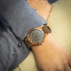 Somptueuse Montre Femme Marron Bois CHTIME
