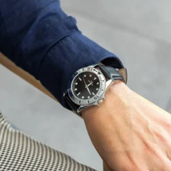 Très Belle Montre Homme Noir GIORGIO