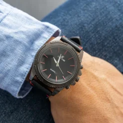 Très Belle Montre pour Homme Noir CHTIME