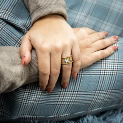 Très Jolie Bague Femme DAPHNEE