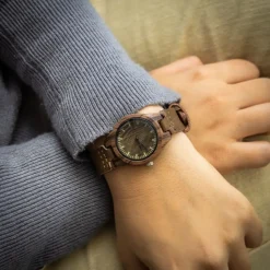 Trsè jolie Montre Femme Chocolat Bois CHTIME