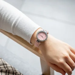 Votre Montre Femme en Rose GIORGIO